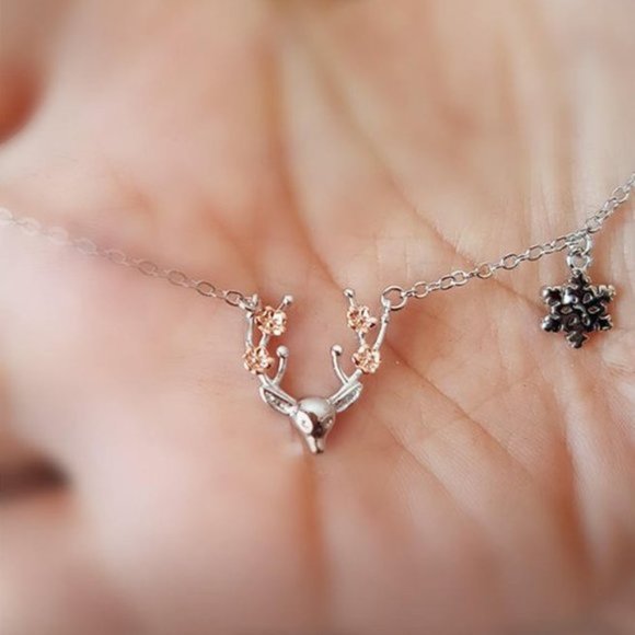 3/$25  🏷️  Deer Necklace Statement Necklace Floral Chain Christmas Jewelry - Picture 7 of 7